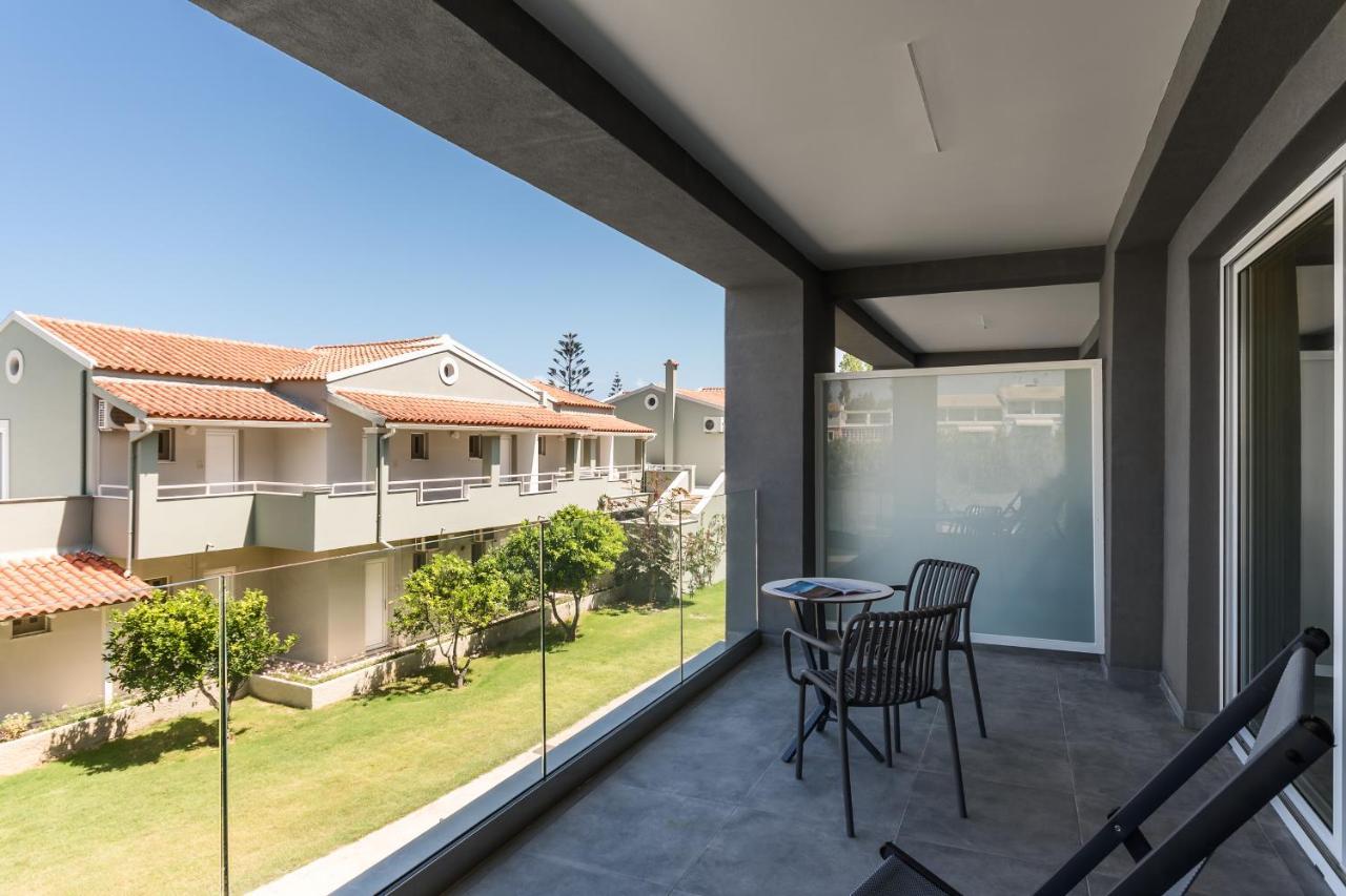 Acharavi Beach Hotel Dış mekan fotoğraf